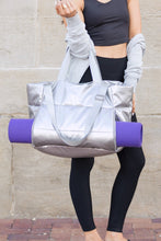 Load image into Gallery viewer, Metallic Puffer Tote
