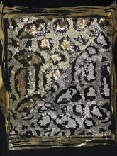 Cargar imagen en el visor de la galería, Animal Print Black Top
