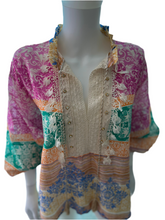 Load image into Gallery viewer, Valeria Stamp Blouse
