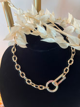 Load image into Gallery viewer, Multicolor Closure Necklace
