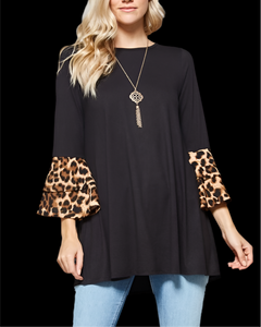 PLUS - Leopard Contrast Top