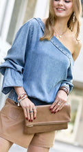 Cargar imagen en el visor de la galería, Denim Gypsy Top
