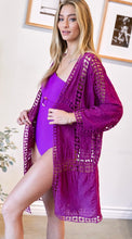 Cargar imagen en el visor de la galería, Orchid Crochet Kimono Cover-Up
