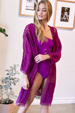 Cargar imagen en el visor de la galería, Orchid Crochet Kimono Cover-Up
